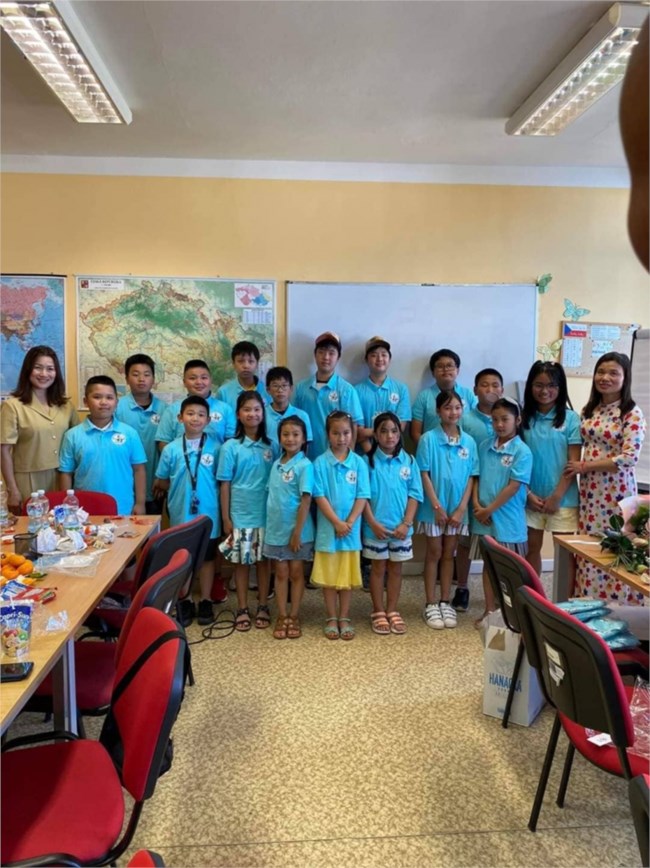 Những giáo viên kiều bào nặng lòng với Tiếng Việt (20/11/2022)